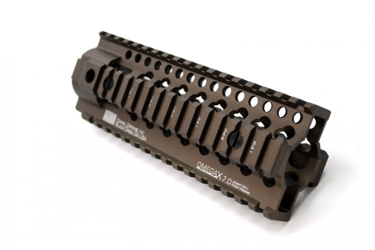 Daniel Defense Licensed OmegaX rail 7" FDE Tan